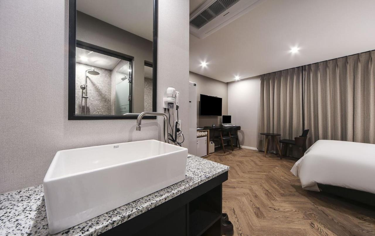 Maron Hotel Nampo Puszan Kültér fotó