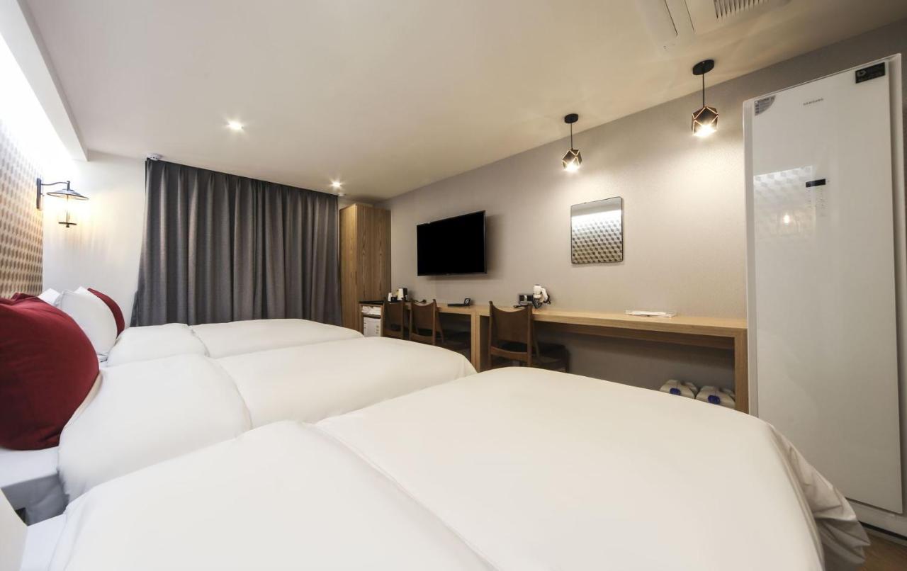 Maron Hotel Nampo Puszan Kültér fotó