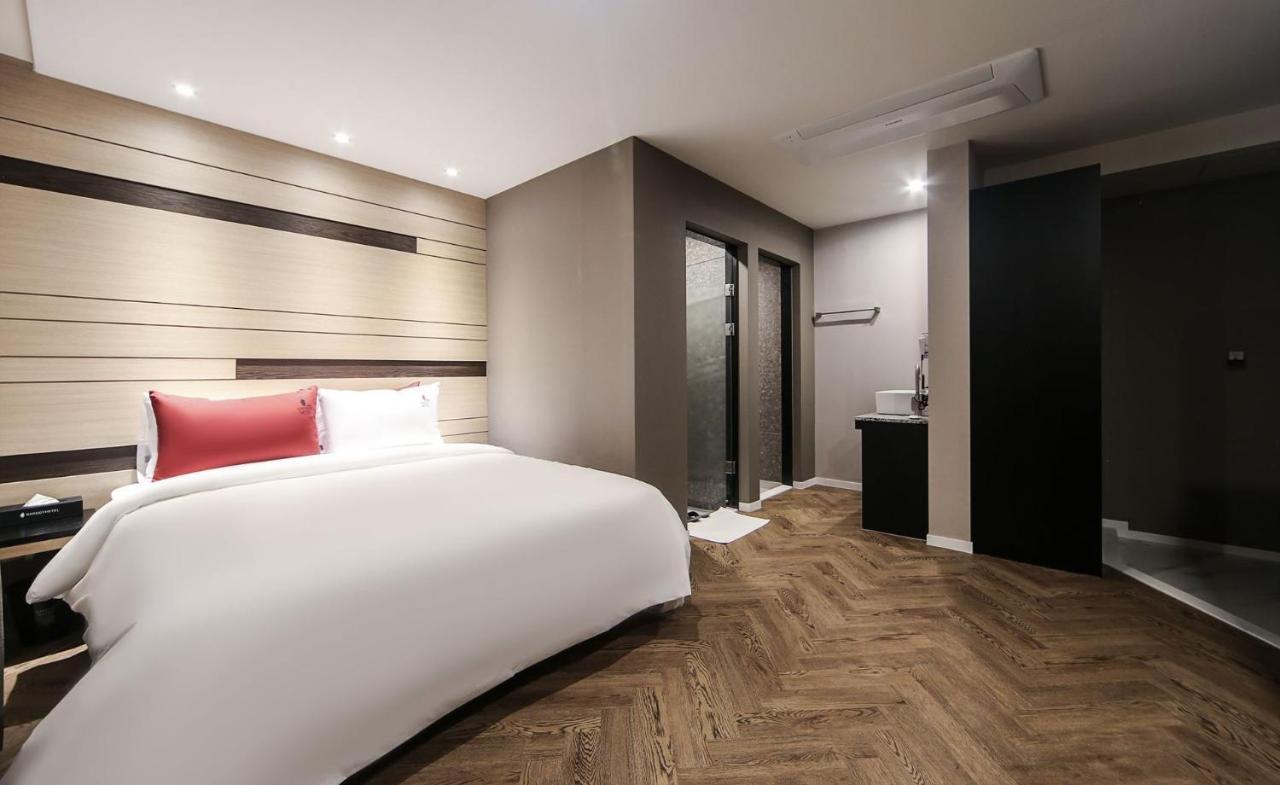 Maron Hotel Nampo Puszan Kültér fotó