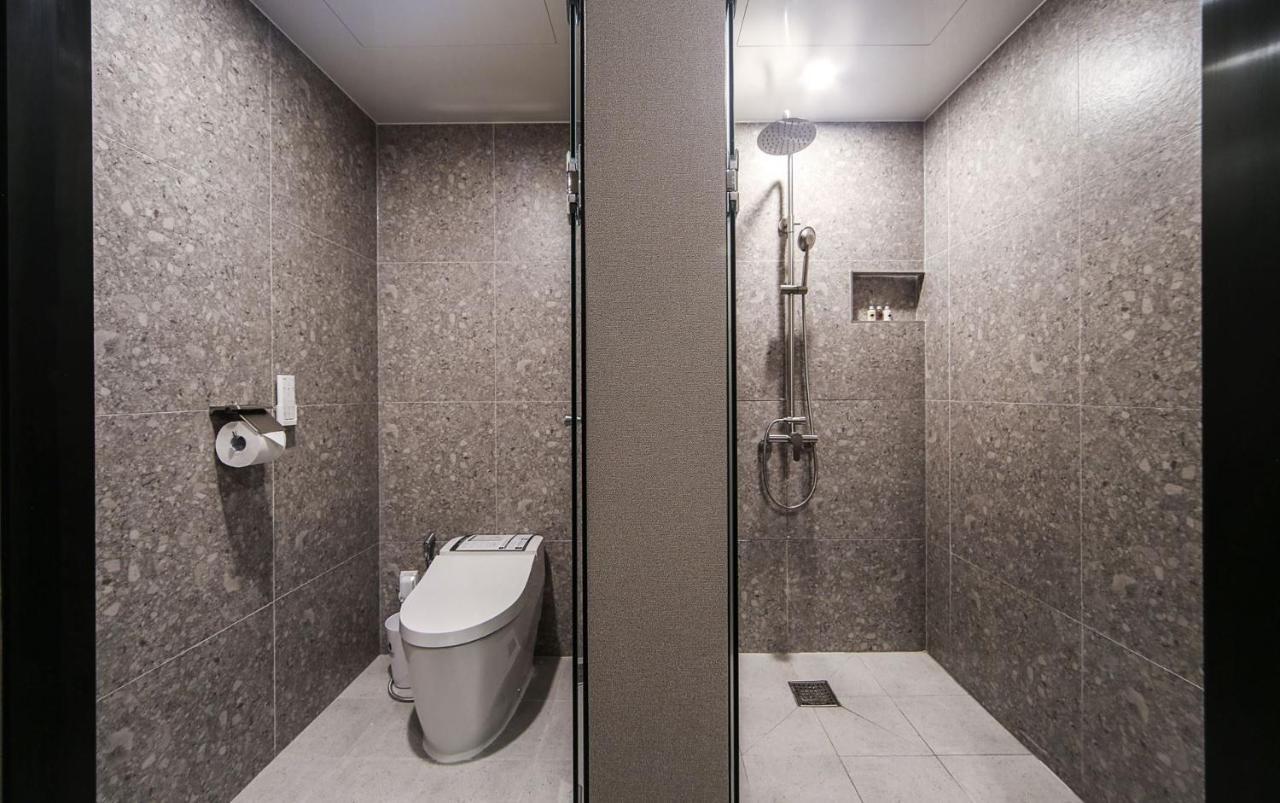Maron Hotel Nampo Puszan Kültér fotó