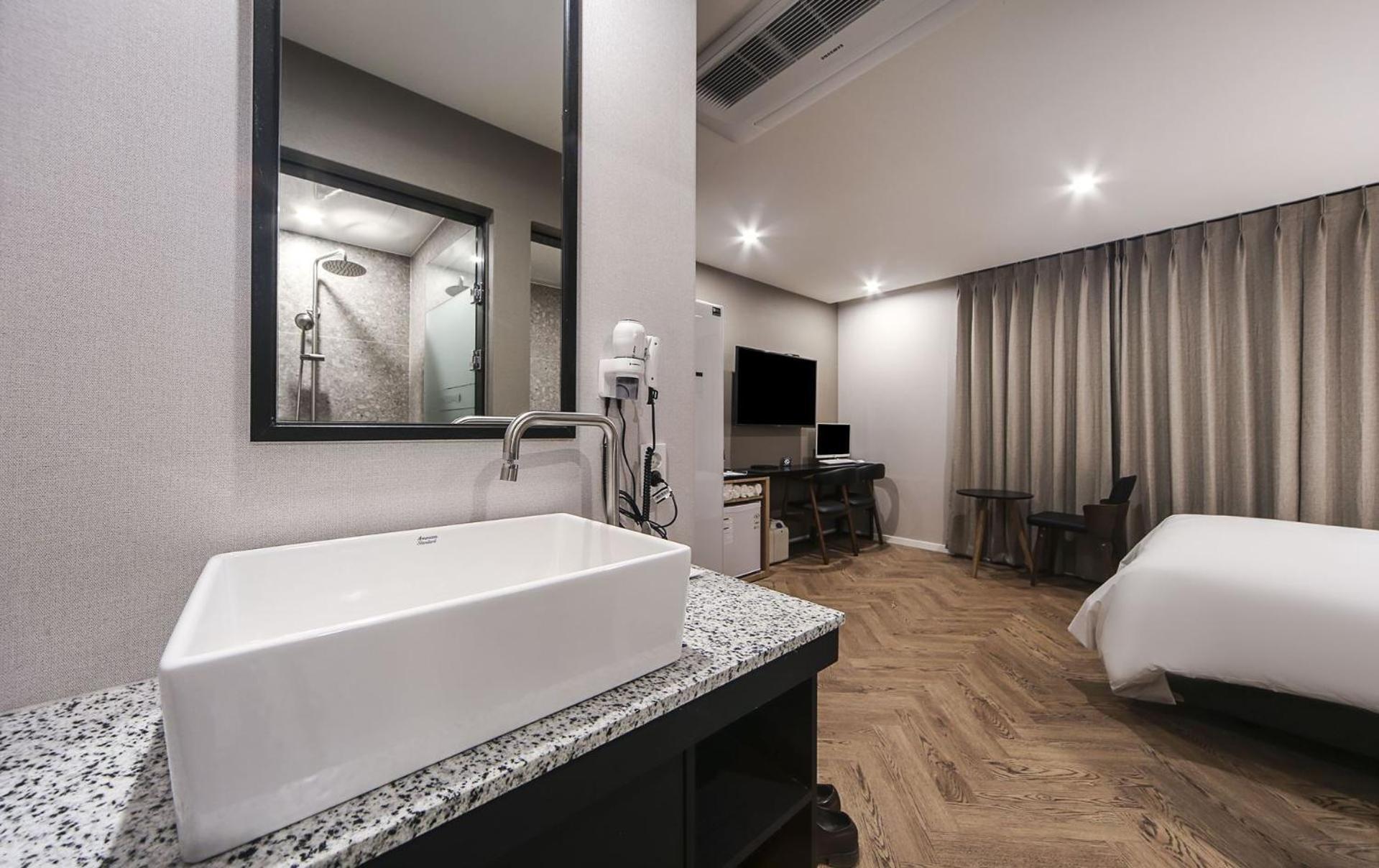 Maron Hotel Nampo Puszan Kültér fotó