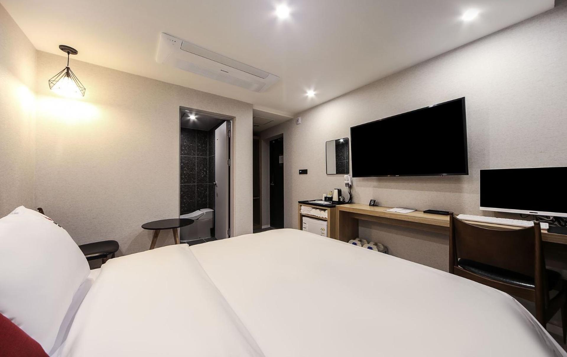 Maron Hotel Nampo Puszan Kültér fotó